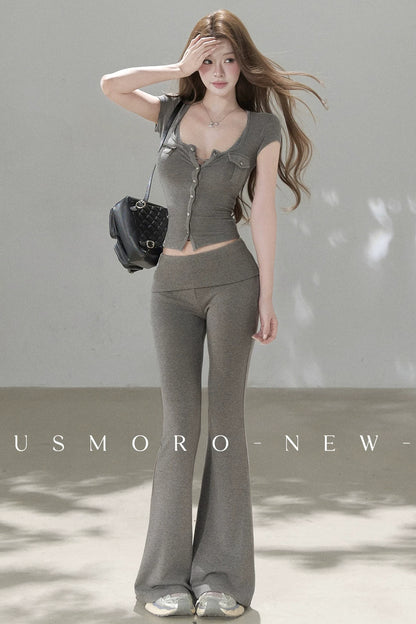 Knit Flared Enhancing Pants