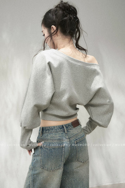 Geprägtes schulterfreies Crop-Sweatshirt mit Katze