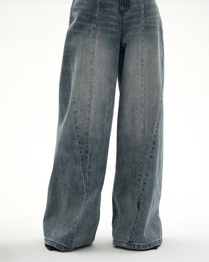 Waschleuchter Blau breiter Jeans