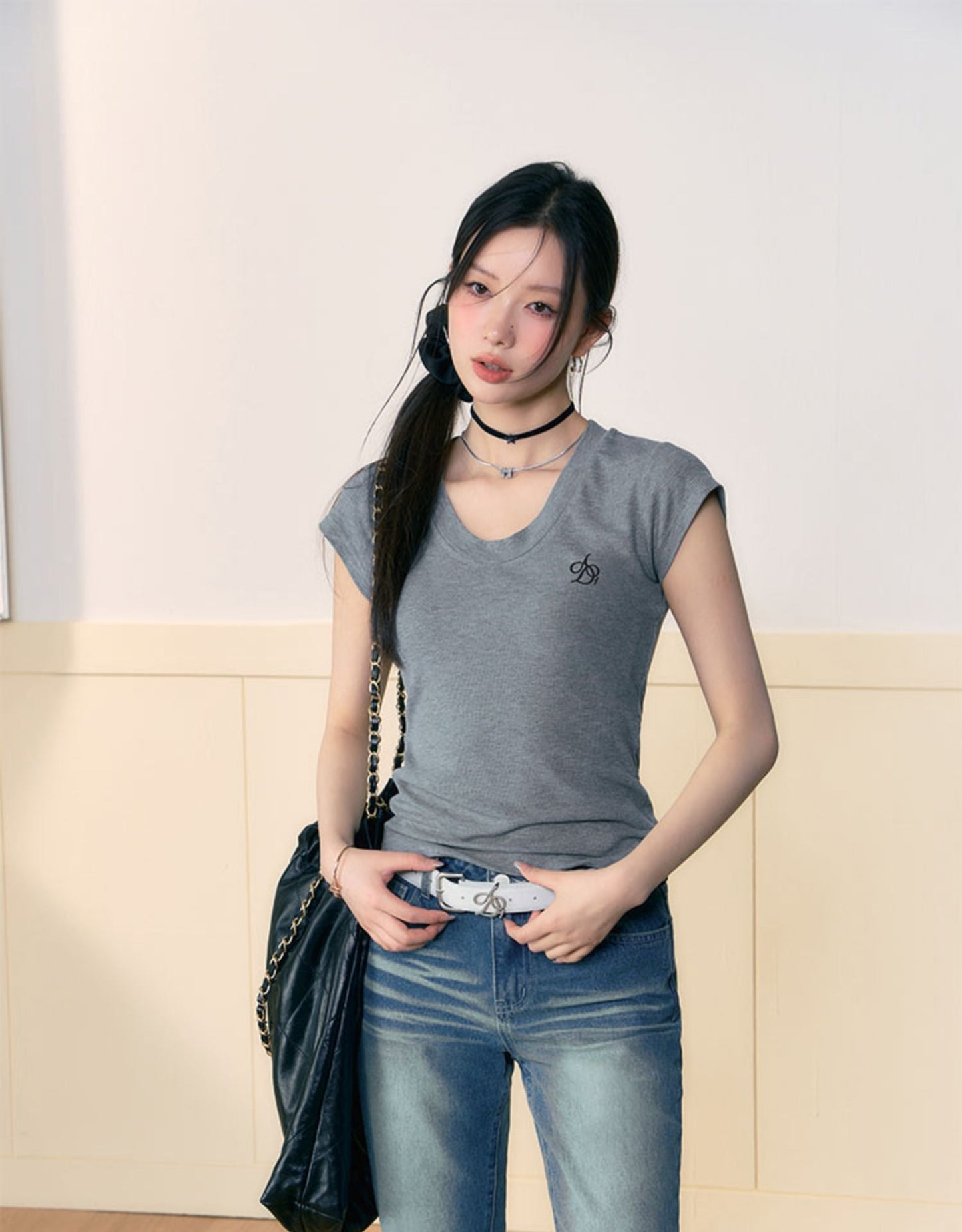 Loose Draped U-Neck Embroidered T-Shirt