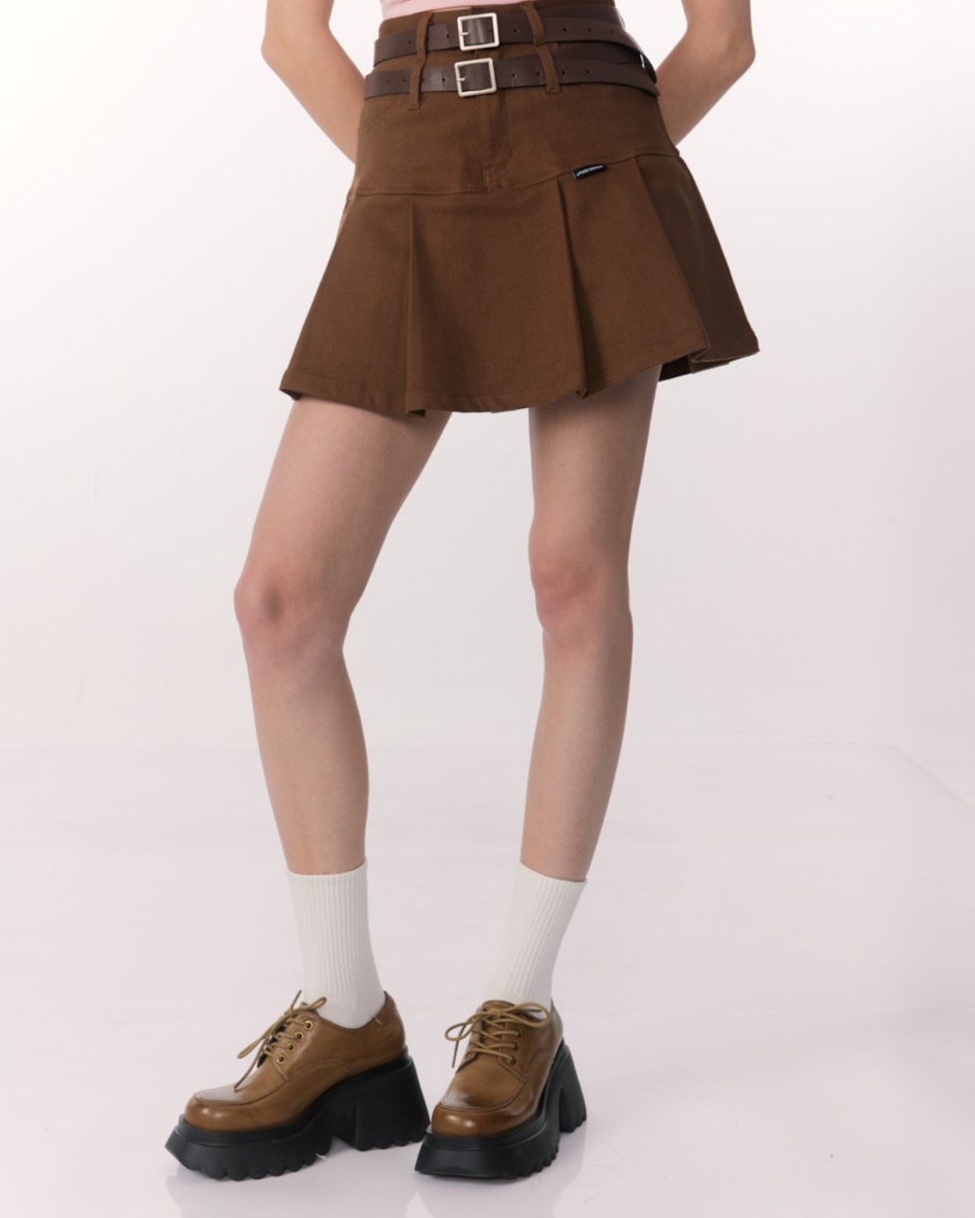 Brown pleated skirt