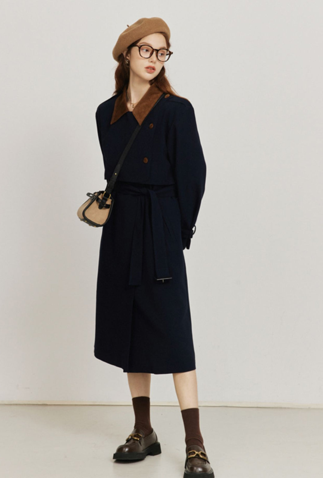 Contrast color mid-length coat