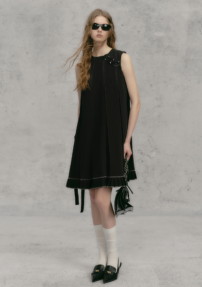 Elegance Design Pleated Short Dress