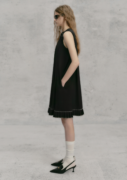 Elegance Design Pleated Short Dress