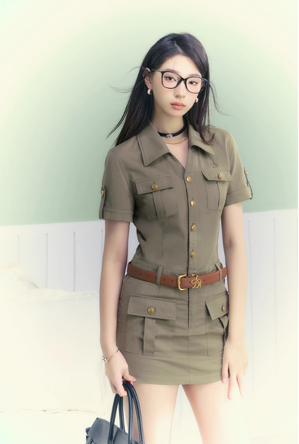 Multi-pocket shirt dress