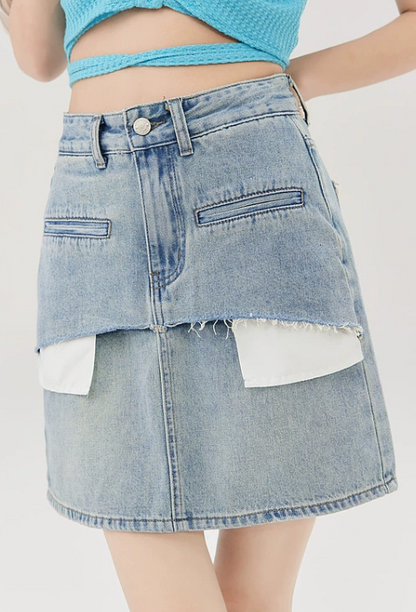 Cut pocket design shaped denim skirt