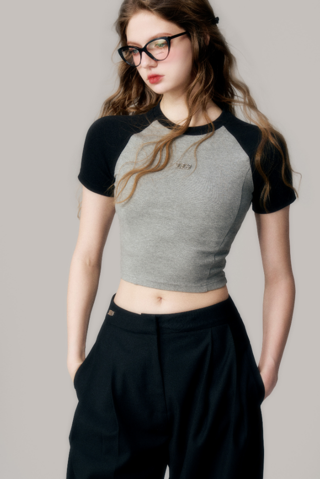 Bicolor Raglan Sleeve Short T-Shirt