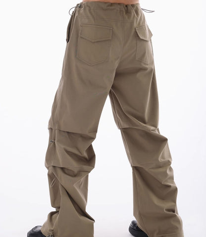 pleated pants