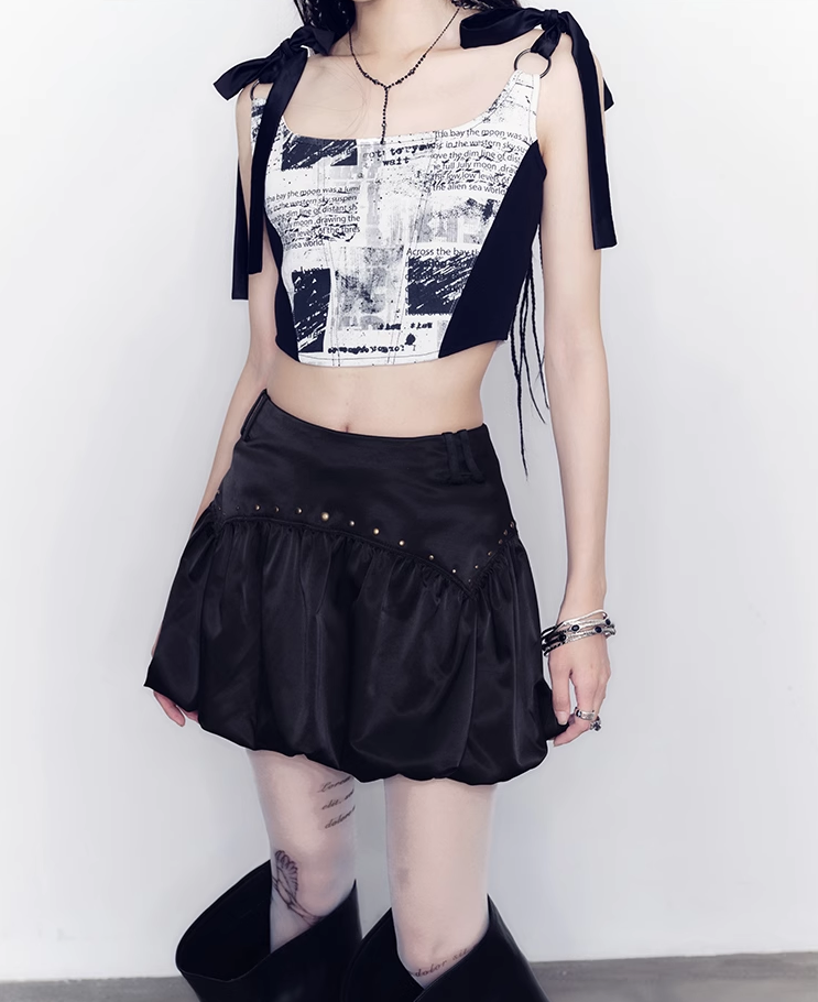 Studded balloon short skirt