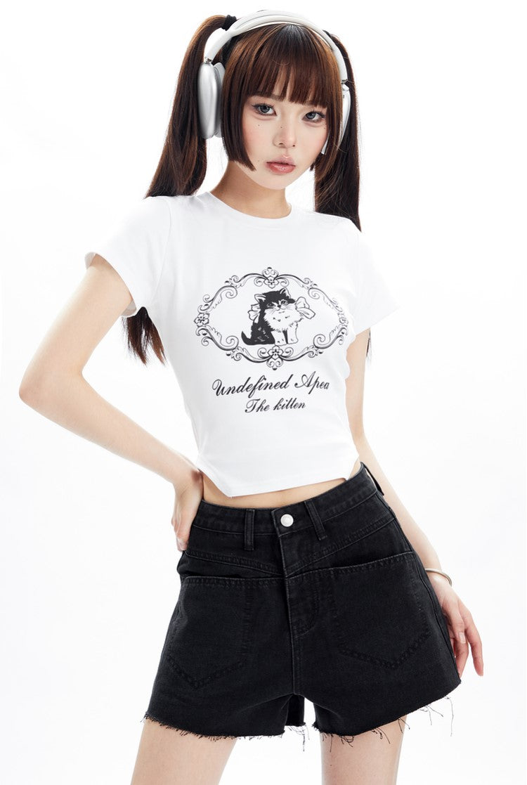 Cat print T-shirt & short denim pants