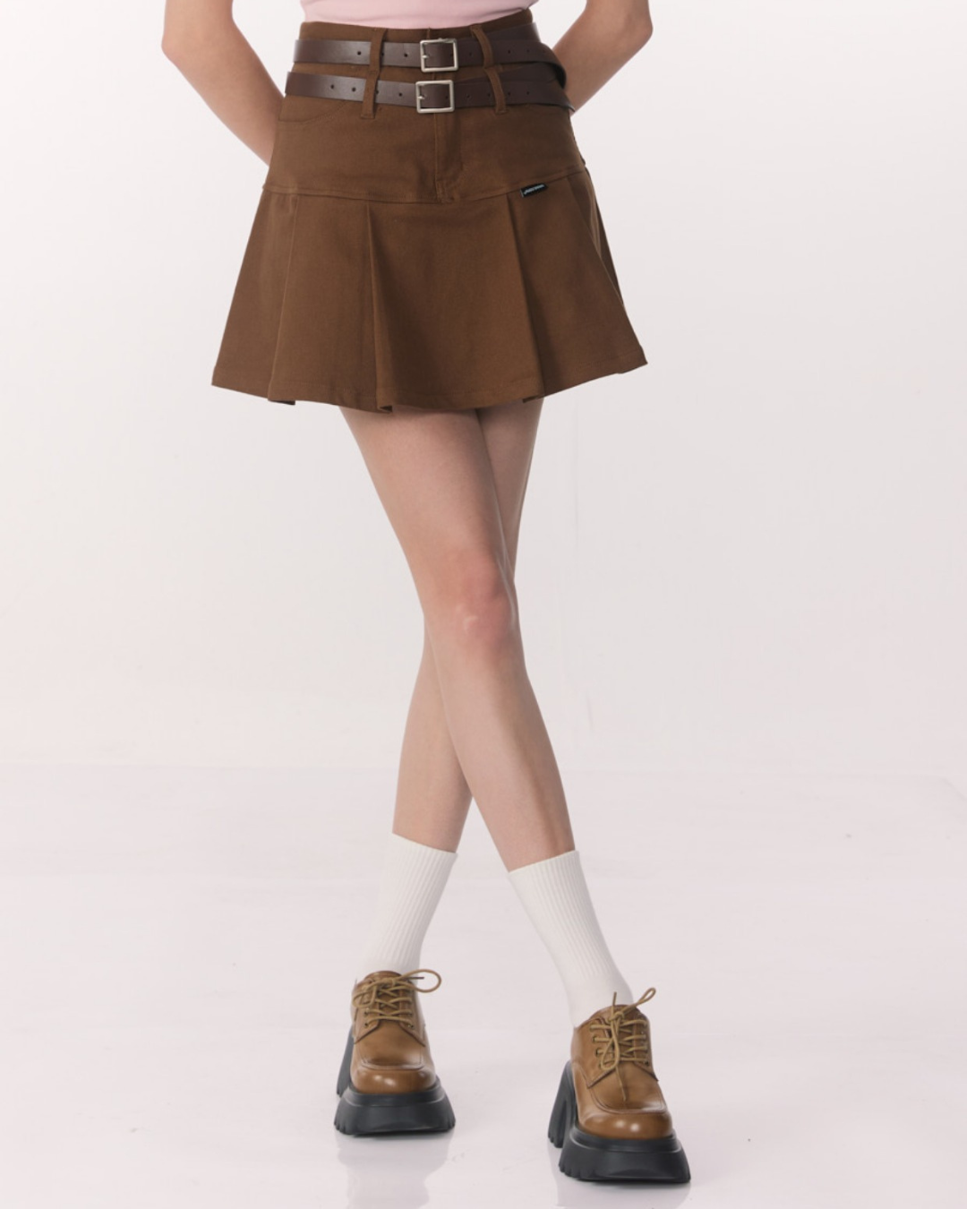 Brown pleated skirt