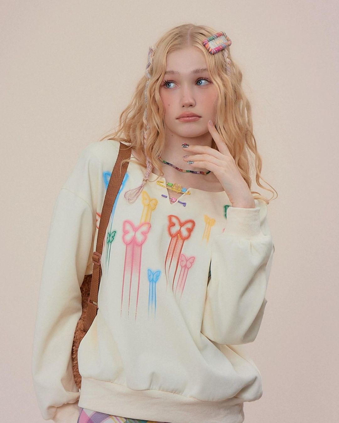 Butterfly Round Neck Sweatshirt