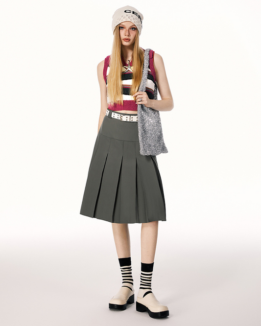 Middle pleated skirt