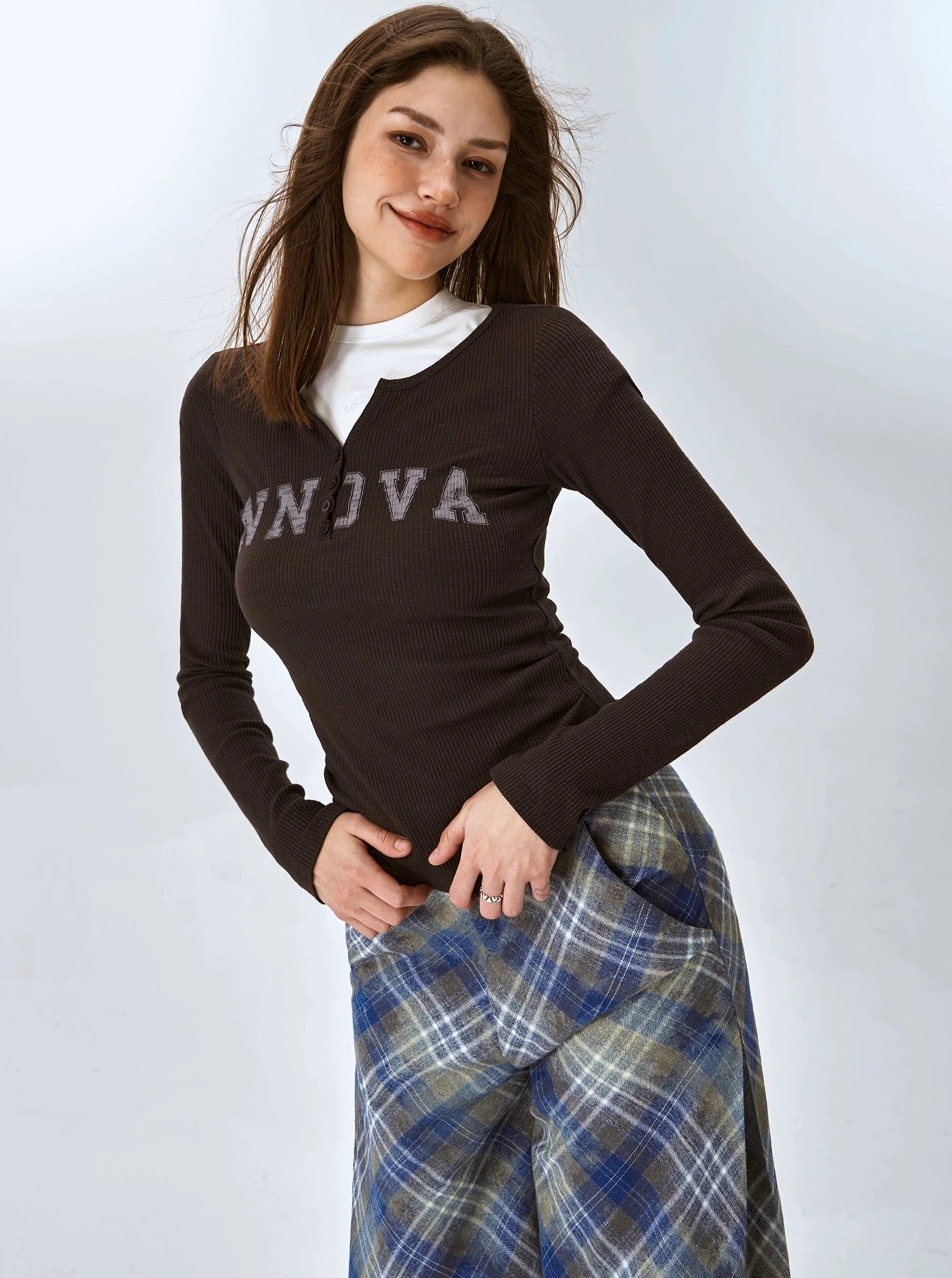 American long-sleeved top