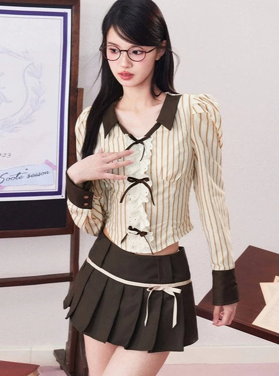 Low-rise tie bow mini skirt