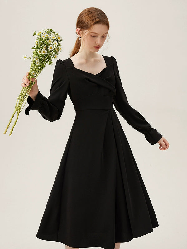 White Kink Long-Sleeve Dress