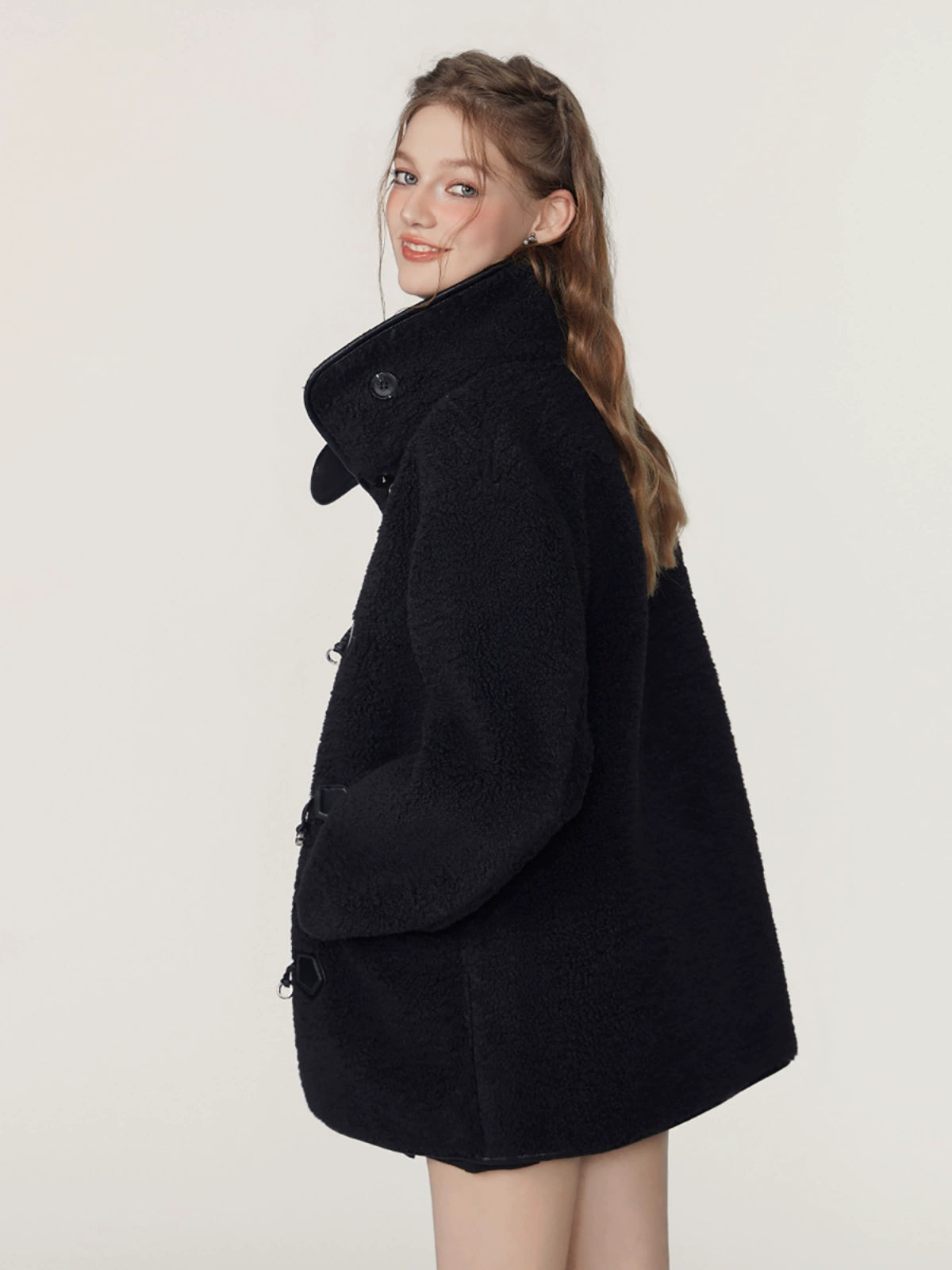 Faux fur integrated lambswool coat