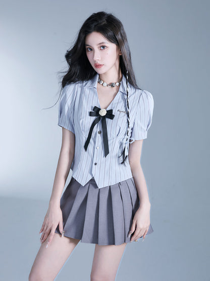 White Rose Motif Puff Sleeve Striped Blouse Pleated Short Skirt