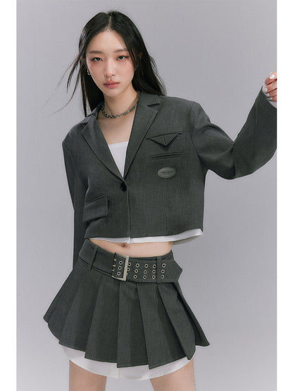 Cropped design jacket