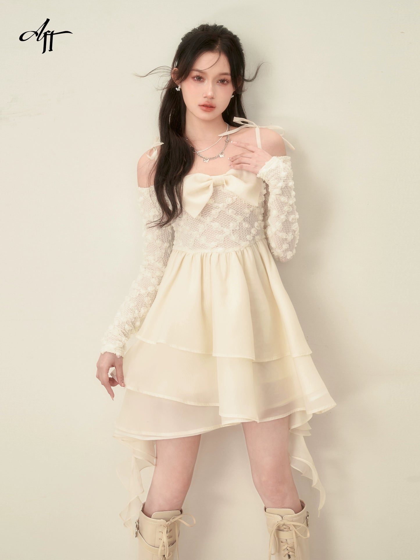 Original Lace Long-sleeved Slip Dress