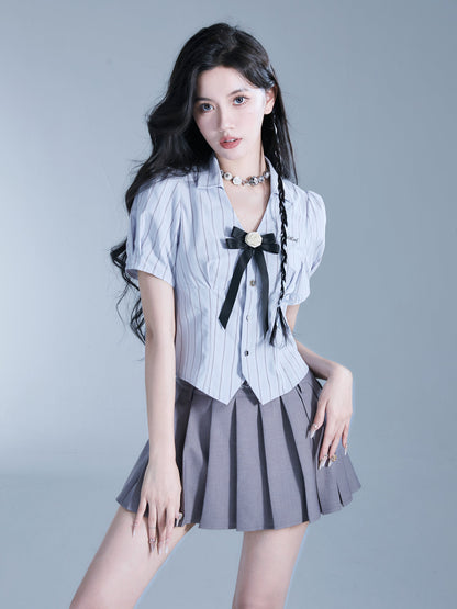 White Rose Motif Puff Sleeve Striped Blouse Pleated Short Skirt