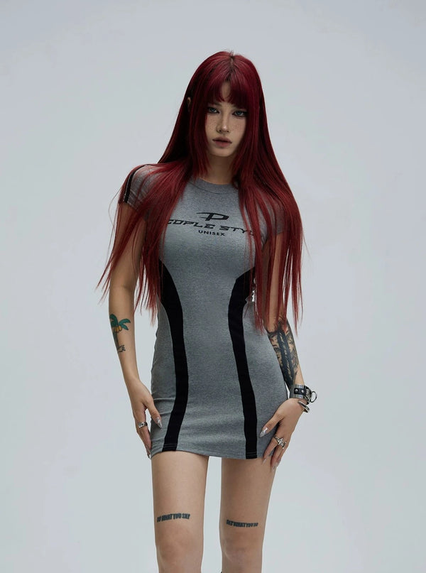 HIP SHORT-SLEEVED DRESS