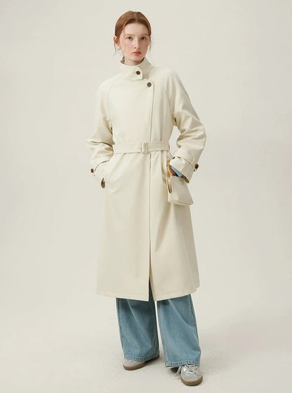 Aprikosenfarbener Midi-Trenchcoat