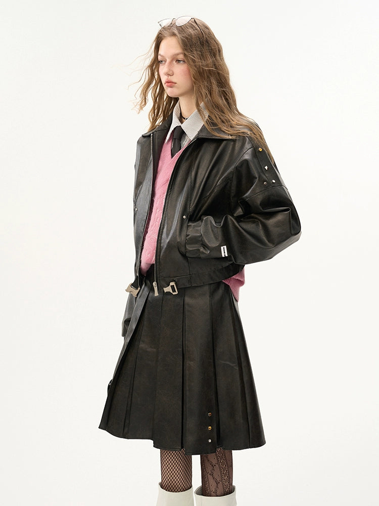 coat and pleated skirt Set-up
