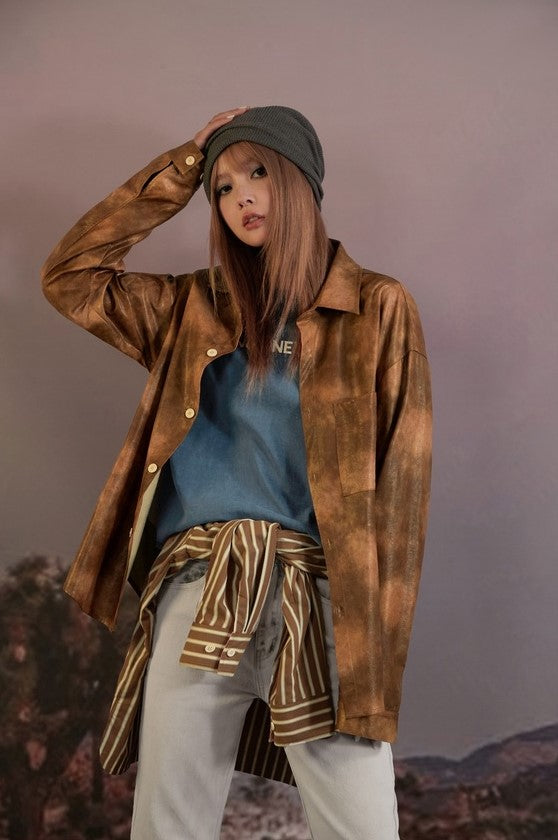 Simple monogram print top