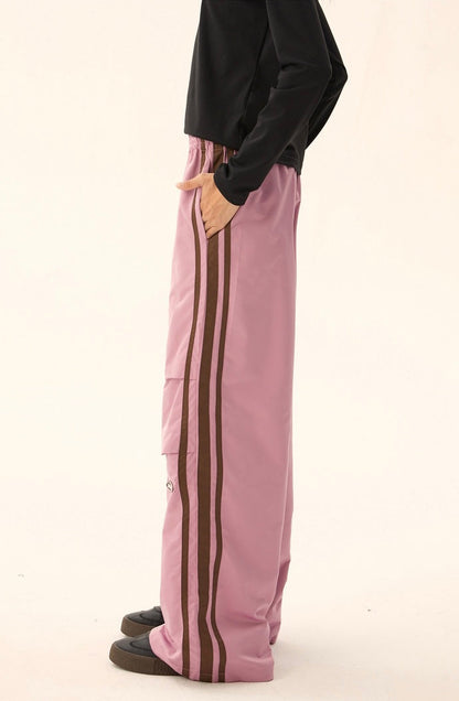 Sideline pleated pants