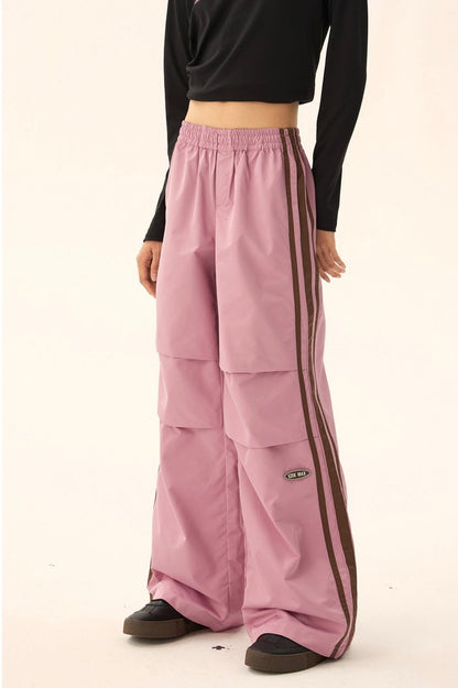 Sideline pleated pants